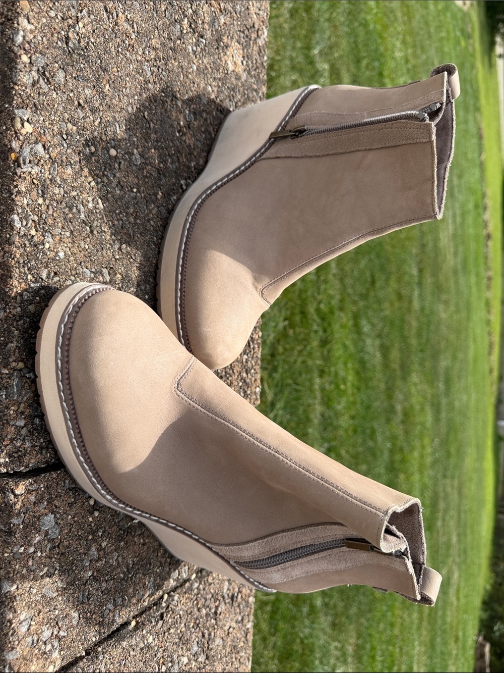 Toms Taupe Chelsea Ankle Boots with Side Zip